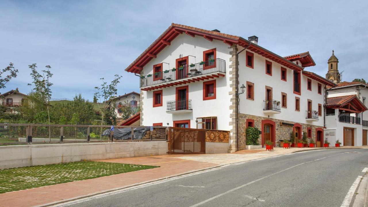 Apartamentos turísticos Rurales ITURBURUARENA Alkotz Exterior foto